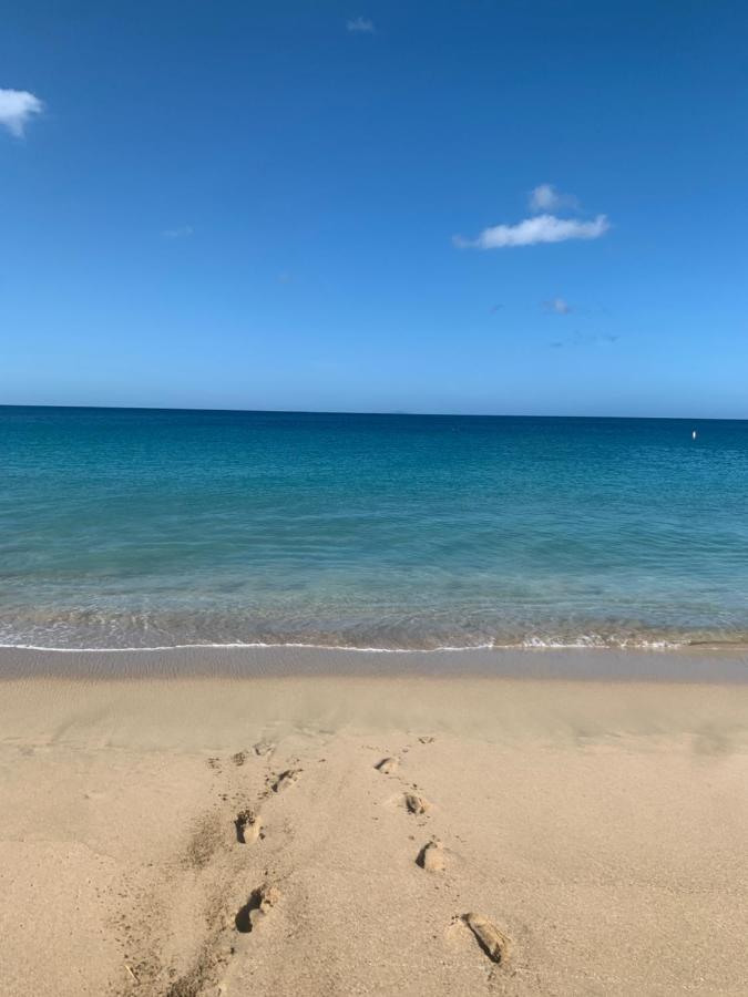 Aguadilla Breeze Apt In Gated Complex 8 Minute Walk To Crashboat Beach Экстерьер фото